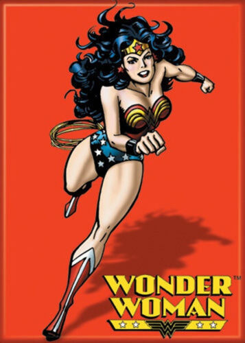 [01189342] Wonder Woman Comic Red Magnet