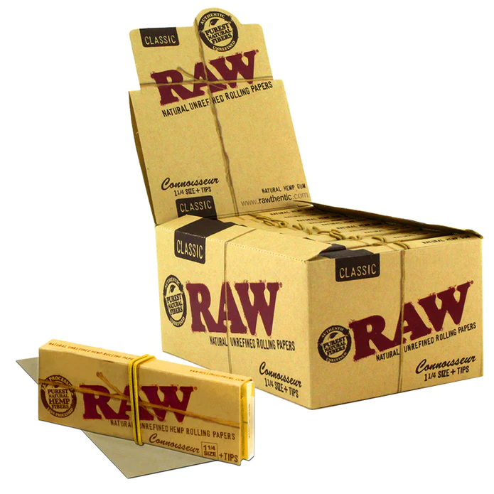 RAW Classic Connoisseur 1 1/4 Rolling Paper + Tips